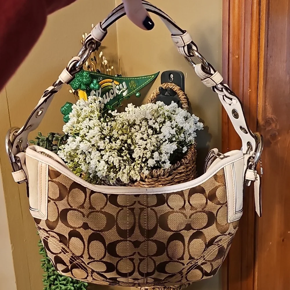 Vintage Coach Purse - Picture 2 of 12